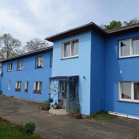 ホテルGasthof Blaues Haus Bastorf エクステリア 写真